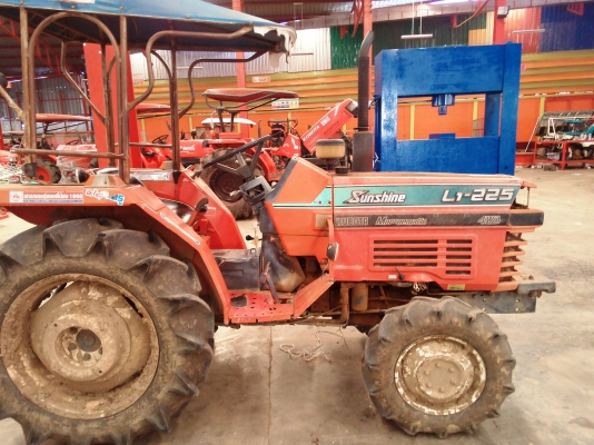 ขายรถแทรกเตอร์มือ 2