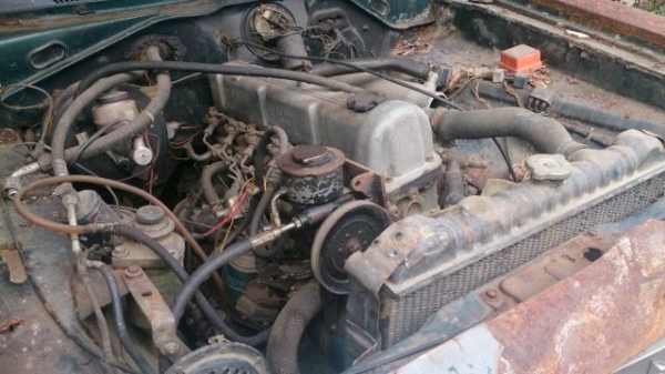 ซากรถเก๋ง ดอจน์ ทะเบียน 80000 ครับ