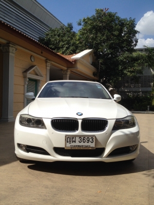 ขายด่วนครับ BMW SERIES 3 320D SE E90 AT ปี 2009 สีขาว เกียร์อัตโนมัติ, แอร์ ,วิทยุ, ล้อแมกซ์ , CD ,ABS, AIRBAG 10 ใบ ขายด่วนครับ BMW SERIES 3 320D SE E90 AT ปี 2009 สีขาว เกียร์อัตโนมัติ, แอร์ ,วิทยุ, ล้อแมกซ์ , CD ,ABS, AIRBAG 10 ใบ