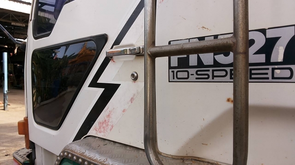 ***ขายแล้วครับขอบคุณ Truck2hand ขาย10ล้อ2เพลาดั้ม แต่งสวย บอดี้สวยเดิมบางจัด มือเดียวป้ายแดง MITSU FN527M-A2xxxx บอดี้เดิมเดิ๊มเดิม เครื่องเดิม เกียร์ก็เดิม 6D16 ครอบโบ 220แรง แห้งๆ แน่นๆ แรงดี ใช้งานน้อยเจ้าของรักษาดี เกียร์เดิม10สปีด ไม่มีหอน ช่วงล่างเด