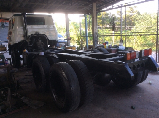 NISSAN UD 10ล้อ  (2เพลา) เครื่อง 225 เแรง ครื่องดี ครัทซีสวย เดิมๆ ขาย 430,000 บาท(ศุภากร 081-4252943)