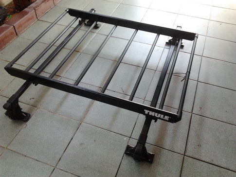 Rack Thule แท้ๆ พร้อมคานขวาง  สภาพดี 1ชุด