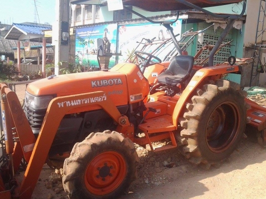 ขายรถแทรกเตอร์มือ 2