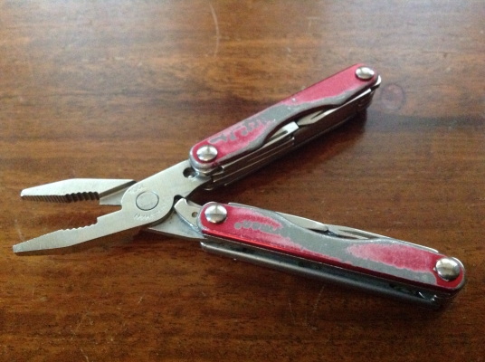 ขายคีมเอนกประสงค์ Leatherman