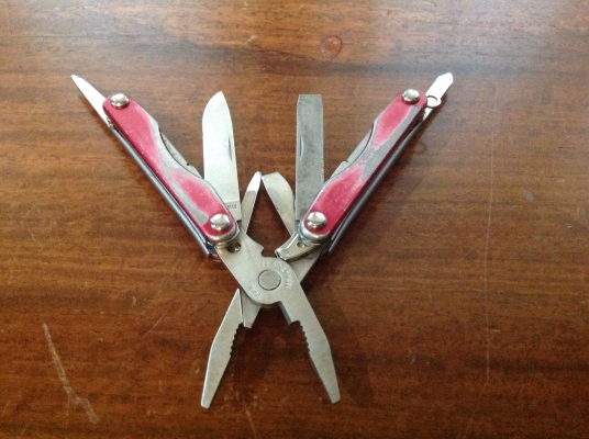 ขายคีมเอนกประสงค์ Leatherman