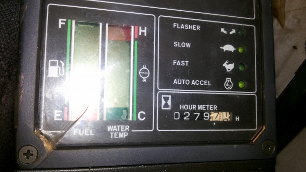 ขายด่วนKOBELCO SK120มาคร์ที (MARK 3) FROM JARAN ไม่เคยใช้งานในเมืองไทยเลยสภาพเดิมๆเร็วแรงไม่โหลดรถพร้อมใช้ขายถูกๆๆ