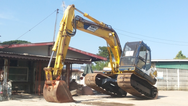 ขายด่วนKOBELCO SK120มาคร์ที (MARK 3) FROM JARAN ไม่เคยใช้งานในเมืองไทยเลยสภาพเดิมๆเร็วแรงไม่โหลดรถพร้อมใช้ขายถูกๆๆ