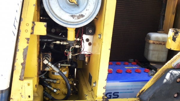 ขายด่วนKOBELCO SK120มาคร์ที (MARK 3) FROM JARAN ไม่เคยใช้งานในเมืองไทยเลยสภาพเดิมๆเร็วแรงไม่โหลดรถพร้อมใช้ขายถูกๆๆ