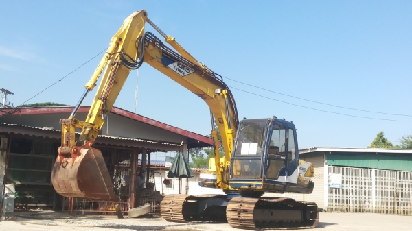 ขายด่วนKOBELCO SK120มาคร์ที (MARK 3) FROM JARAN ไม่เคยใช้งานในเมืองไทยเลยสภาพเดิมๆเร็วแรงไม่โหลดรถพร้อมใช้ขายถูกๆๆ