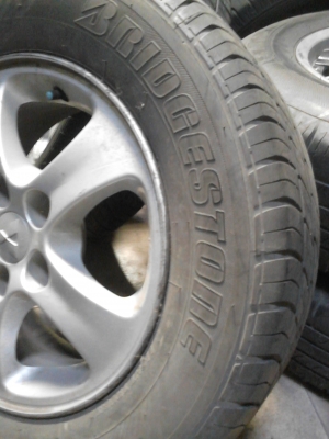 215/65R15 BRIDGESTONE LEO 627 มี 2 เส้น ปี2012 TEL.081-427-3941 215/65R15 BRIDGESTONE LEO 627 มี 2 เส้น ปี2012 TEL.081-427-3941