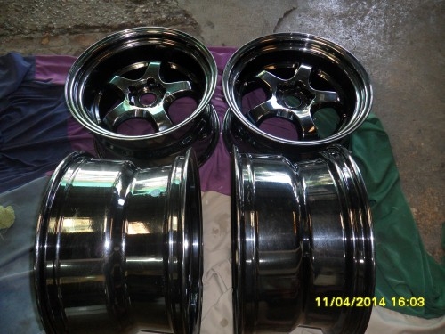 ขอบ 18หน้า 9.5 หลัง 10.5  K.Ae 088-8759838