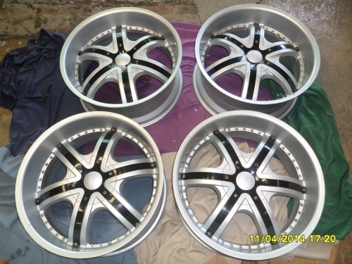 ขอบ 22 หน้า 9.5 หลัง 9.5  K.Ae 088-8759838