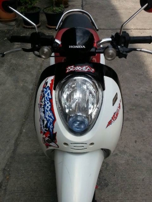 scoopy 110i สีแดงขาว กท581 ล้อแมกแท้ เครื่องดี 22,000