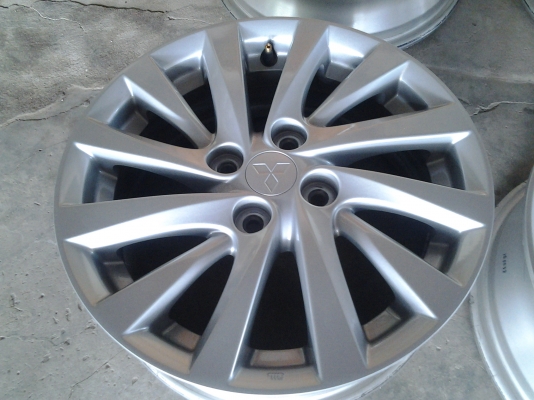 ล้อแม็กมิตซู แอจทราจ ขอบ15 ป้ายแดง