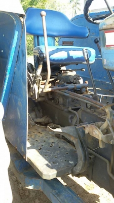 รถไถฟอร์ด 6610 อยากขาย รถไถฟอร์ด 6610 อยากขาย