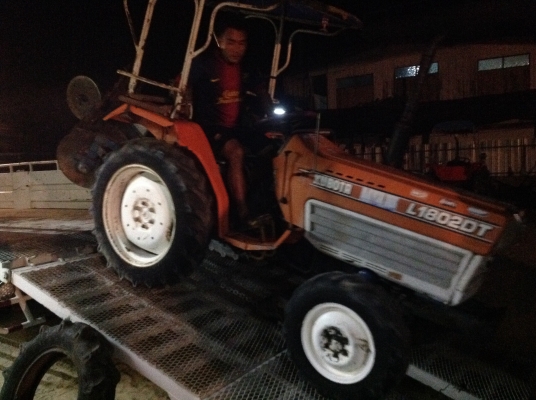 ปัญญาแทรคเตอร์มาแล้ว...จัดมาให้ครับ คูโบต้า L 1802 พร้อมผาน5
