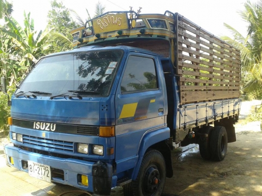 หกล้อisuzuเครื่อง115เกียร์ร็อคพวงมาลัยพาวเวอร์คันซีสวยช่วงล่างFพร้อมใช้งาน หกล้อisuzuเครื่อง115เกียร์ร็อคพวงมาลัยพาวเวอร์คันซีสวยช่วงล่างFพร้อมใช้งาน