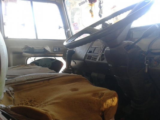 หกล้อฮีโน่เครือง180hm7cยาว5.90เมตร คันซีสวยเครืองดียาง852ขอบ16 หกล้อฮีโน่เครือง180hm7cยาว5.90เมตร คันซีสวยเครืองดียาง852ขอบ16