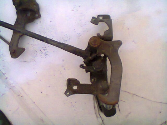 ตัวล๊อคหัวเก๋งมิตซูบิชิFUSO 10ล้อ ขาย2,800บาท