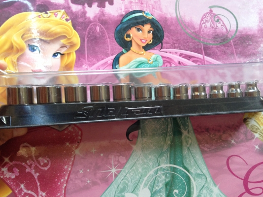 Snapon ลูกบล๊อค 3/8 12 ลูก 212FSMSY metric Snapon ลูกบล๊อค 3/8 12 ลูก 212FSMSY metric