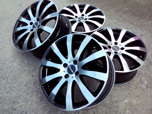 VIP 17 4รู100et42 กว้าง 7.5พื้นดำหน้าเงาไม่มีซ่อมสวยๆ