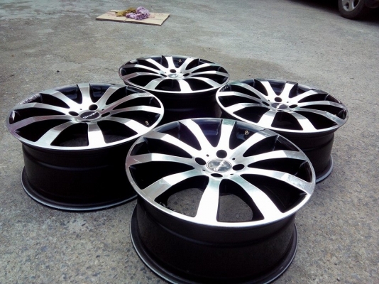 VIP 17 4รู100et42 กว้าง 7.5พื้นดำหน้าเงาไม่มีซ่อมสวยๆ