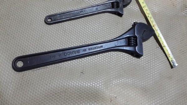 ประแจเลื่อน หลายขนาด