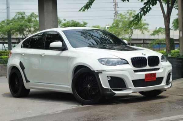 ขายด่วน BMW X6 DIESEL 3.0 ปี2010 สีขาวแท้