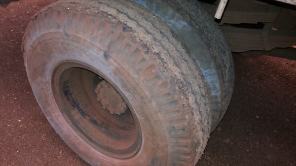 ***ขายแล้วครับขอบคุณ Truck2hand ขาย6ล้อช่วงล่างใหญ่ขาลุย ISUZU KS110 วางหัวNPR หัวยกได้(ลงเล่ม) เครื่องเดิม4BD1-110ฝาขาวยอดนิยม เครื่องดีสตาร์ทติดง่าย เสียงนิ่ม แน่นดี แรงดี เกียร์ร็อค6เกียร์เดินหน้า ลุยๆ เข้าง่ายไม่มีหลุด ช่วงล่างFหน้า-หลัง คัสซีสวยเดิม