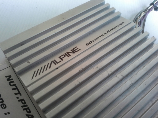 แอมป์ 4ch Alpine DVA-7899J จิ๋วและแจ๋ว