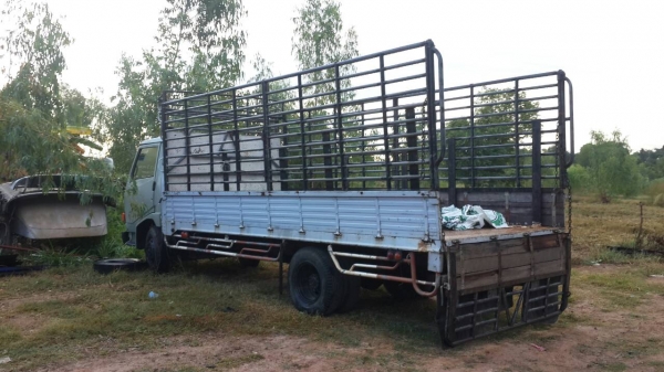 ขายด่วน HINO FB113 117 Hp กระบะคอกเหล็กทะเบียน ม.79 ขายด่วน HINO FB113 117 Hp กระบะคอกเหล็กทะเบียน ม.79