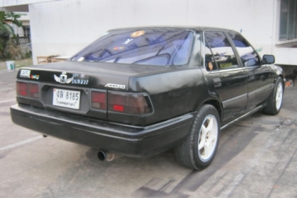 ขาย Honda Accord ตาแมว ปี89 ตาแมว ไฟฟ้ารอบคัน  พวงมาลัยเพาเวอร์ เครื่องดี ขับดี พร้อมใช้