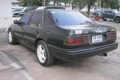 ขาย Honda Accord ตาแมว ปี89 ตาแมว ไฟฟ้ารอบคัน  พวงมาลัยเพาเวอร์ เครื่องดี ขับดี พร้อมใช้