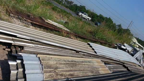 ขายเมทัลชีตโลละ 15 บาท