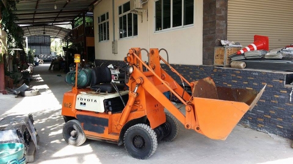 รถตัก TOYOTA เก่าญี่ปุ่น สภาพสวย 2 ระบบ แก๊สและน้ำมัน รถพร้อมใช้งาน