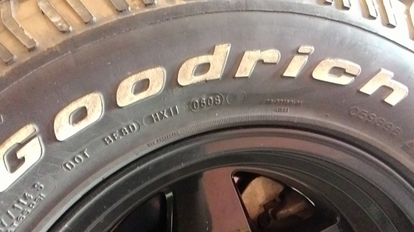 ขายยางbf all 265/70/16 ปี08