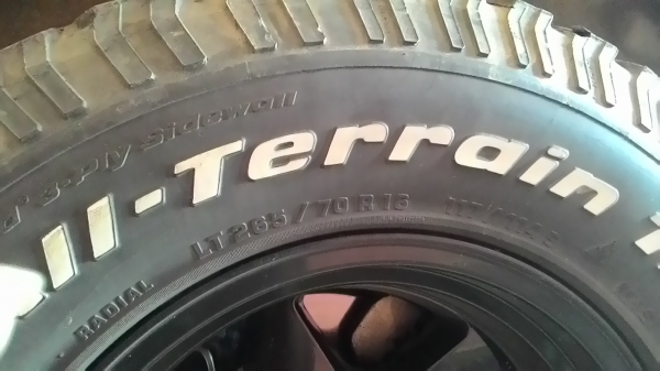 ขายยางbf all 265/70/16 ปี08