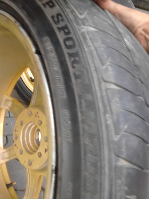 แม๊ก GP ขอบ 17 ET.42 พร้อมยาง 215/45R17 DUNLOP  ชุด 4 ล้อ  TEL.081-427-3941