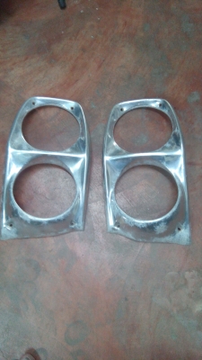 กรอบไฟหน้าอลูมีเนี่ยม Ford Fairlane ....