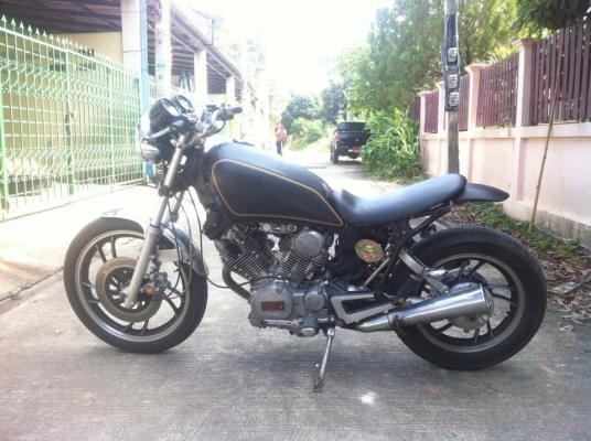 ขาย YAMAHA XV500ปี1983 รถรุ่นคุณปู่ระบบไฟครบสภาพพร้องใช้งานราคา34,000บาทต่อรองได้ครับมาดูรถได้ที่ สุพรรณบุรี สนใจติดต่อ 092-6429114 ครีม สุพรรณ