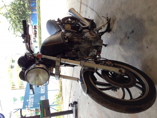 ขาย YAMAHA XV500ปี1983 รถรุ่นคุณปู่ระบบไฟครบสภาพพร้องใช้งานราคา34,000บาทต่อรองได้ครับมาดูรถได้ที่ สุพรรณบุรี สนใจติดต่อ 092-6429114 ครีม สุพรรณ
