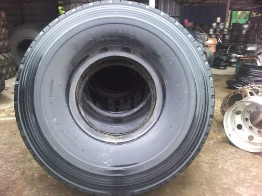 ยาง\%เก่าญี่ปุ่น 1800R25 รถเครน ราคาถูกๆๆครับ ยาง\%เก่าญี่ปุ่น 1800R25 รถเครน ราคาถูกๆๆครับ