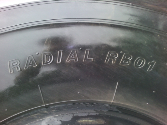 ยาง\%เก่าญี่ปุ่น 1800R25 รถเครน ราคาถูกๆๆครับ ยาง\%เก่าญี่ปุ่น 1800R25 รถเครน ราคาถูกๆๆครับ