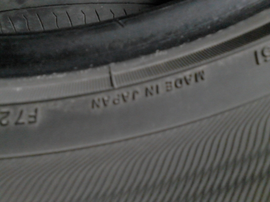 205/55R16 YOKOHAMA ADVAN dB decibel ปี2011 ชุด 4 เส้น TEL.081-427-3941 205/55R16 YOKOHAMA ADVAN dB decibel ปี2011 ชุด 4 เส้น TEL.081-427-3941