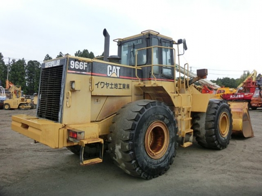 ขายรถตักล้อยาง CAT966F-2
