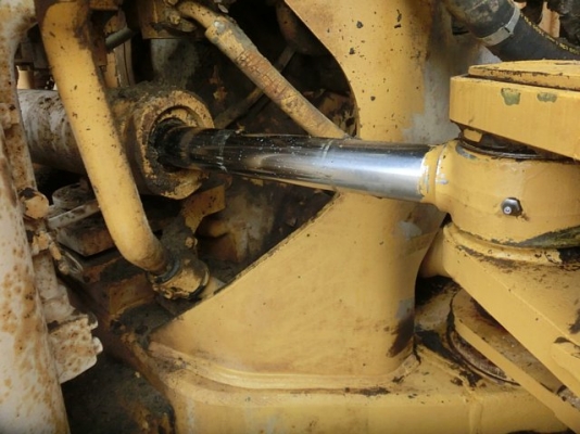 ขายรถตักล้อยาง CAT966F-2