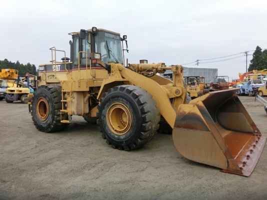 ขายรถตักล้อยาง CAT966F-2