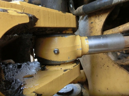 ขายรถตักล้อยาง CAT966F-2