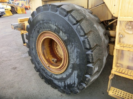 ขายรถตักล้อยาง CAT966F-2