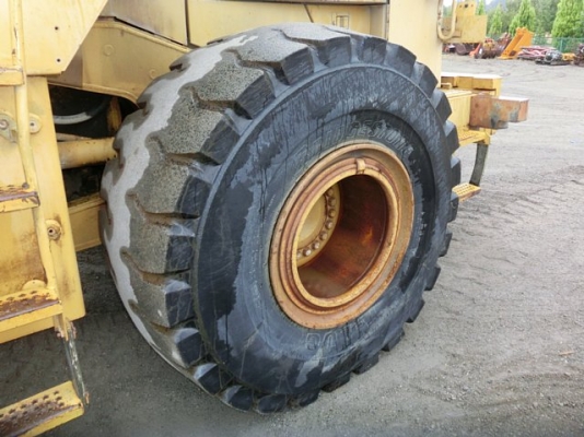 ขายรถตักล้อยาง CAT966F-2